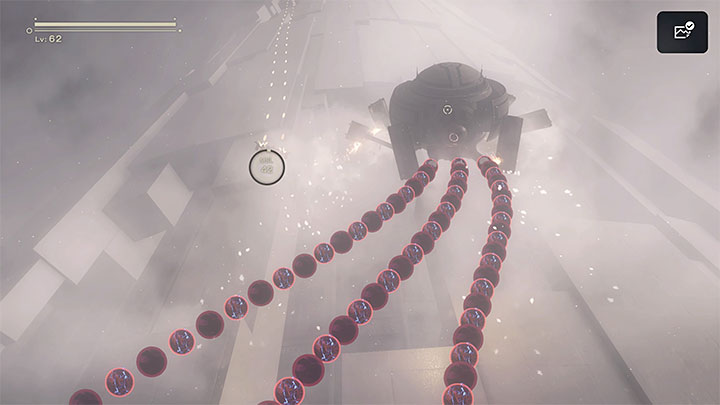 Ro-Shi strzela dużymi seriami pocisków i samo przemieszczanie się na boki może okazać się niewystarczające - NieR Automata: 17 Rozdział, 9S i A2 - Route C, D - solucja, opis przejścia - NieR Automata - poradnik do gry