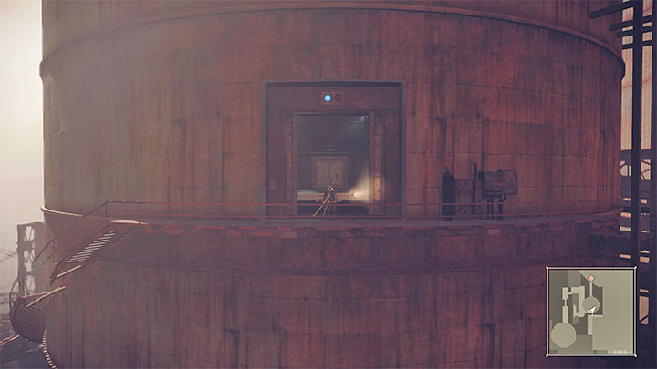 Trasa przeprawy przez fabrykę jest liniowa, ale po drodze możecie badać świecące punkty i otwierać skrzynki żeby zbierać loot - NieR Automata: 1 Rozdział, Route A - solucja, opis przejścia - NieR Automata - poradnik do gry