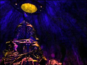 wdrapać się na górę i zorientować, jakie są szanse na odzyskanie upragnionej wolności - Poradnik do gry - Solucja cz.1 | Salammbo - Salammbo - poradnik do gry