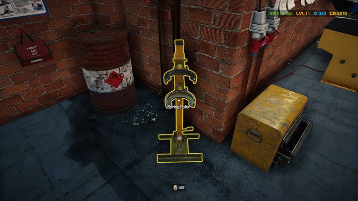 Do ich wymiany koniczne jest użycie narzędzia ściągacz do sprężyn (spring puller) - Amortyzatory - jak wymienić? - Car Mechanic Simulator 2021 - poradnik do gry