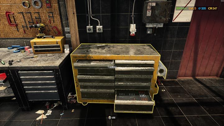 Kliknijcie na skrzynce narzędziowej w garażu - Car Mechanic Simulator 2021: Diagnostyka usterek - Car Mechanic Simulator 2021 - poradnik do gry