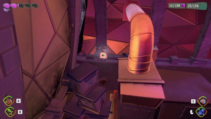 Tę zawieszkę znajdziecie na dachu kasyna, zaraz obok rur wentylacyjnych - Psychonauts 2: Emotional Baggage, Hollis Hot Streak - gdzie znaleźć? - Psychonauts 2 - poradnik do gry