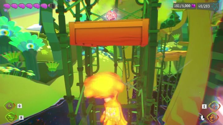 Ten Half-A-Mind chowa się na drewnianej platformie, zaraz pod wiatrakiem, który musicie spowolnić, aby tam doskoczyć - Psychonauts 2: Half-A-Mind, PSI Kings Sensorium - gdzie znaleźć? - Psychonauts 2 - poradnik do gry