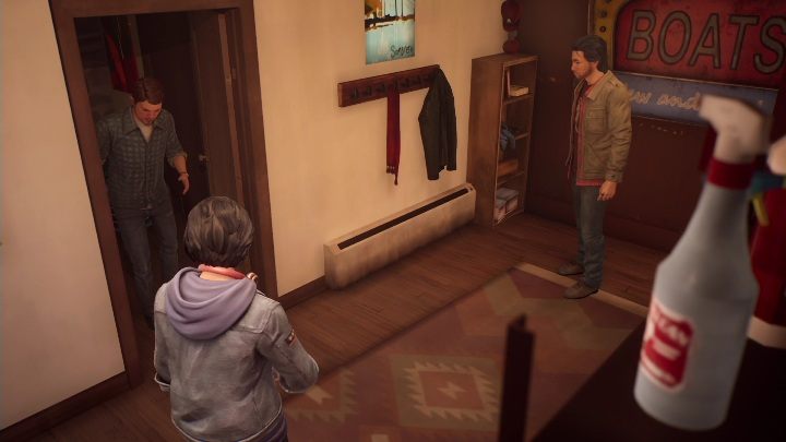 Po tej walce Mac wyjdzie z mieszkania mamrocząc pod nosem - Life is Strange True Colors: Pierwsza wizyta w mieszkaniu - solucja - Life is Strange True Colors - poradnik do gry