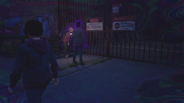 Mężczyźni udadzą się do krat, a wy będziecie mieli czas, aby rozejrzeć się po całym terenie - Life is Strange True Colors: Poszukiwanie Ethana - solucja, opis przejścia - Life is Strange True Colors - poradnik do gry