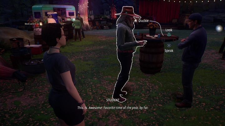Jeśli udało się wam pocieszyć mężczyznę znajdziecie go na terenie festiwalu - Life is Strange True Colors: Życie poza festiwalem - solucja, opis przejścia - Life is Strange True Colors - poradnik do gry