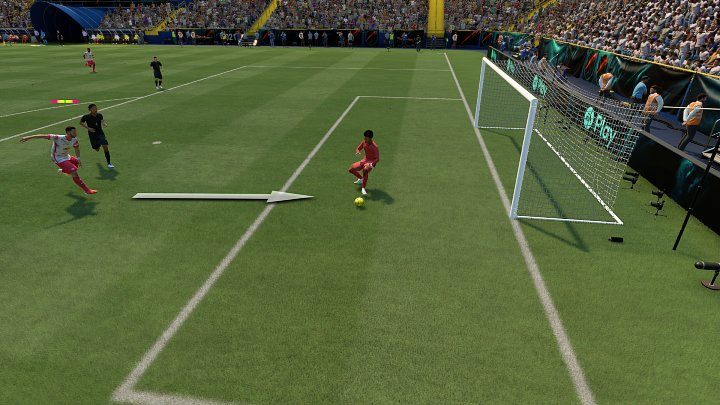Tego typu strzały są bardzo trudne do obrony ze względu na wysokość, na której znajduje się piłka w trakcie lotu w stronę bramki - FIFA 22: Strzały na bramkę - FIFA 22 - poradnik do gry