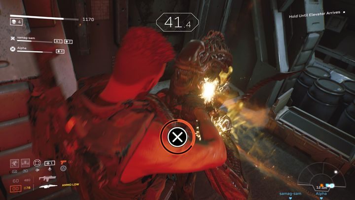 Xenomorphy jeśli podejdą zbyt blisko, lub zaatakują z zaskoczenia, mogą schwytać Waszą postać, zadając obrażenia w czasie - Aliens Fireteam Elite: Porady na start - Aliens Fireteam Elite - poradnik do gry