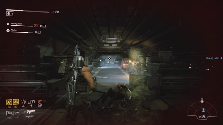 Przez chwilę będziecie zmuszeni bronić się przed przeważającymi siłami wroga - Aliens Fireteam Elite: Wejście - solucja, opis przejścia - Aliens Fireteam Elite - poradnik do gry