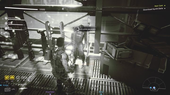 Po odparciu ataku nieprzyjaciół, udajcie się do niedziałających syntetyków, aby pobrać od nich dane - Aliens Fireteam Elite: Ewakuacja #1 - solucja, opis przejścia - Aliens Fireteam Elite - poradnik do gry