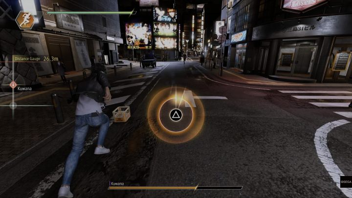 Po cutscence Kuwana zacznie uciekać - Lost Judgment: Chapter 9 The Weight of Guilt - solucja, opis przejścia - Lost Judgment - poradnik do gry