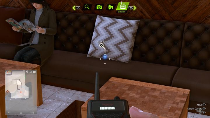 Przy pomocy detektora zbadajcie poduszkę na jednej z kanap, pod którą schowana jest Camo Paint (Brown) - Lost Judgment: Squirrel search Isezaki Road - wszystkie wiewiórki, mapa - Lost Judgment - poradnik do gry