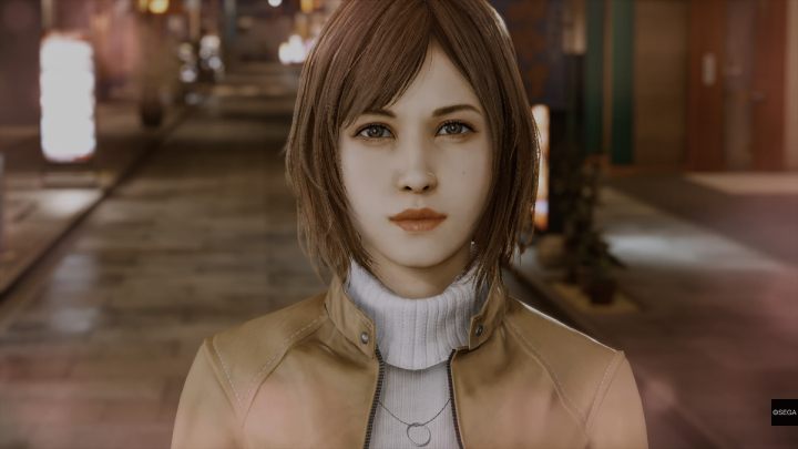 Udajcie się przed stację Jinnai i porozmawiajcie z Emily - Lost Judgment: We Mend, We Grow - solucja, opis przejścia - Lost Judgment - poradnik do gry