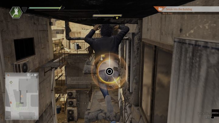 Wejdźcie po klimatyzacji na kolejne piętro, przejdźcie po desce w lewo i przeskoczcie na taras, znajdujący się przed Wami - Lost Judgment: Chapter 4 Red Knife - solucja, opis przejścia - Lost Judgment - poradnik do gry