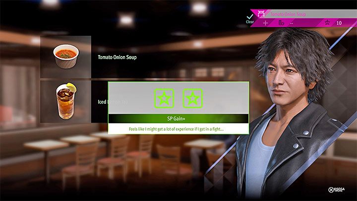 Innym dobrym pomysłem na szybsze pozyskiwanie SP jest kupowanie w barach i restauracjach posiłków i drinków gwarantujących tymczasową premię do ilości gromadzonego SP - Lost Judgment: Trofeum Skill Master - jak zdobyć? - Lost Judgment - poradnik do gry