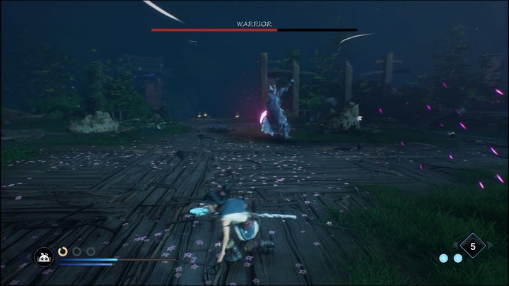Jeśli Warrior będzie stał przez dłuższą chwilę w miejscu i uniesie włócznię, oznaczać to będzie, że zacznie wykonywać serię trzech pocisków - Kena Bridge of Spirits: Warrior - boss, jak pokonać? - Kena Bridge of Spirits - poradnik do gry
