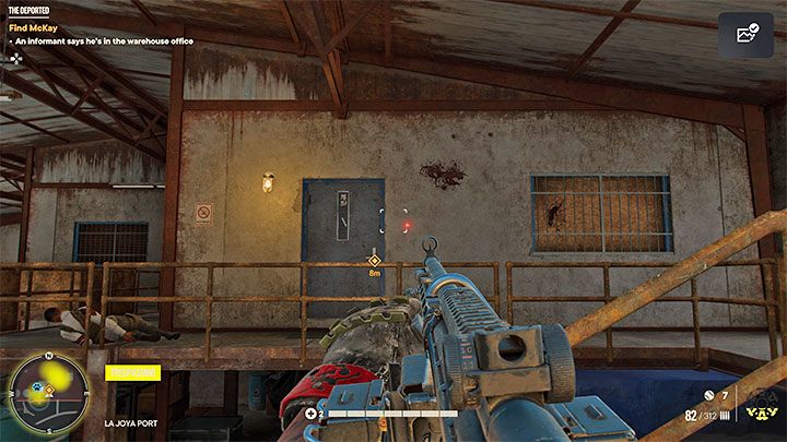Docelowo musicie dotrzeć do pomieszczenia biurowego wewnątrz magazynu - Far Cry 6: Deportacja (The Deported) - solucja, opis przejścia - Far Cry 6 - poradnik do gry
