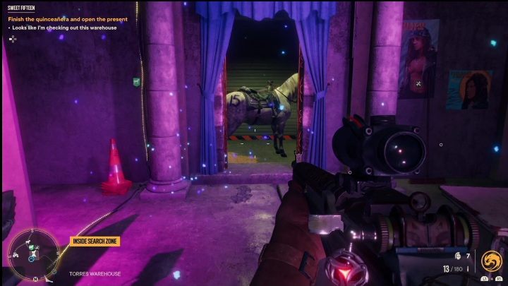 Ostatecznie musicie wyjść na środek magazynu, uruchomić ostateczny przełącznik i wyjść z budynku - Far Cry 6: Słodka piętnastka (Sweet Fifteen) - Wyprawy po skarby (El Este) - Far Cry 6 - poradnik do gry