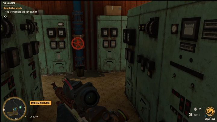 Idąc dalej traficie na zawór, znajdujący się na niebieskiej rurze - Far Cry 6: Duża wysokość (The Long Drop) - Wyprawy po skarby (El Este) - Far Cry 6 - poradnik do gry