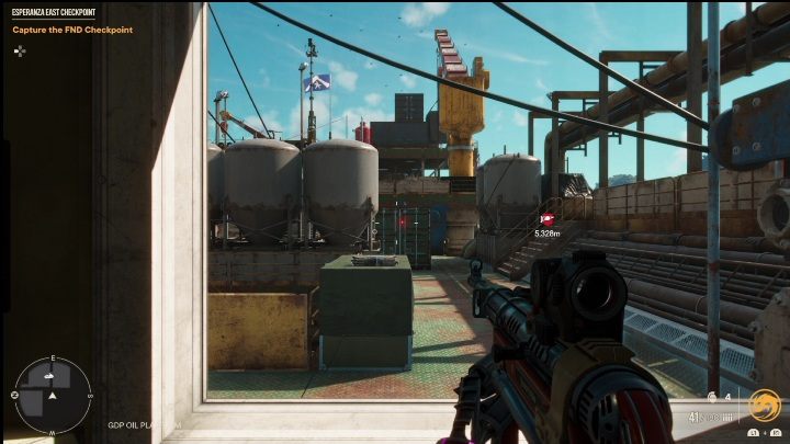 Aby dostać się do tej broni musicie pierw unieść odpowiedni kontener - Far Cry 6: Strzelby, Unikalne bronie - lista - Far Cry 6 - poradnik do gry