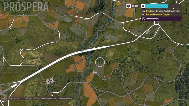 Kolejna stodoła z zapomniany wozem znajduje się w widocznym okręgu, niedaleko Tierra Prospera, dokładniej w północnej części pola uprawnego, na wschód od rzeki - Forza Horizon 5: Wszystkie zapomniane wozy - lista - Forza Horizon 5 - poradnik do gry