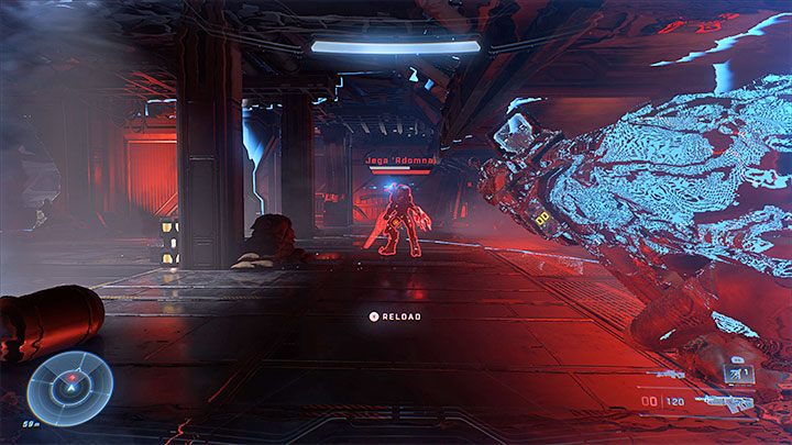 Jega Rdomnai jest jednym z Wygnańców wykorzystujących kamuflaż optyczny do utrudniania wykrycia przez Master Chiefa - Halo Infinite: Jega Rdomnai - boss, jak pokonać? - Halo Infinite - poradnik do gry