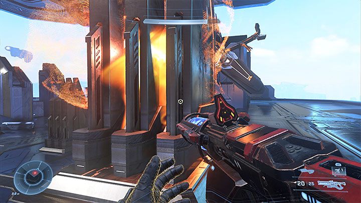 Adjutant Resolution nie jest bardzo trudnym bossem i na taki stan rzeczy wpływa przede wszystkim to, że dron jest powolny - Halo Infinite: Iglica - solucja, opis przejścia - Halo Infinite - poradnik do gry