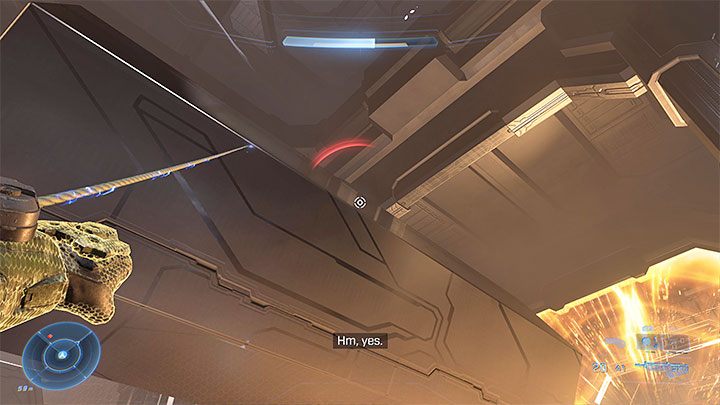 Zaczekajcie na dobrą okazję do przyciągnięcia się do poruszającego się kontenera - musicie w tym celu użyć oczywiście wyrzutni linowej - Halo Infinite: Mityczna, 3. czaszka (Główna iglica) - gdzie znaleźć? - Halo Infinite - poradnik do gry