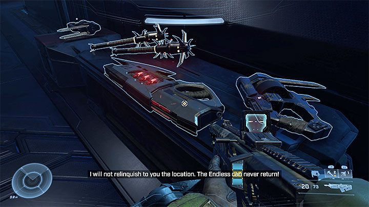 W Halo Infinite obowiązuje poważne ograniczenie polegające na tym, że bohater może w danym momencie przenosić w inwentarzu tylko dwie bronie (może też trzymać w dłoniach jedną większą, ale jest to tymczasowe) - Halo Infinite: Porady na start - Halo Infinite - poradnik do gry