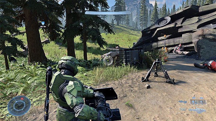 Wiele lokacji, w których rozgrywa się większe bitwy, zawiera różnego rodzaju stacjonarne działka - Halo Infinite: Porady na start - Halo Infinite - poradnik do gry