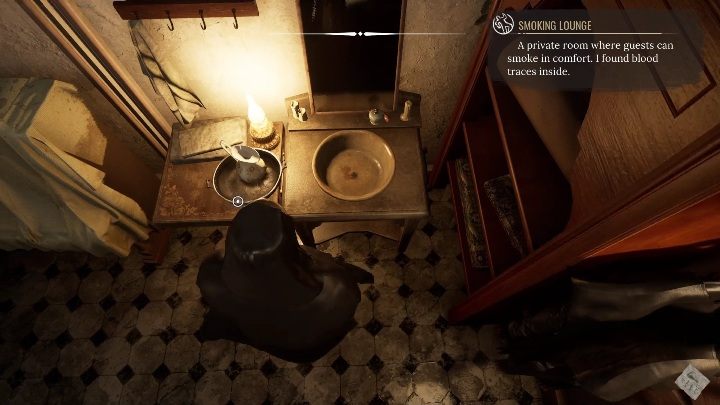 Przy wyjściu widać zlew i dzbanek z wodą - Sherlock Holmes Chapter One: Ofiarne jagnię, Rezydencja - solucja - Sherlock Holmes Chapter One - poradnik do gry