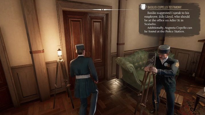 Następnie zwróćcie uwagę na drzwi, które znajdują się zaraz obok policyjnego fotografa - Sherlock Holmes Chapter One: Żelazna trumna - solucja, Pozostałe sprawy - Sherlock Holmes Chapter One - poradnik do gry