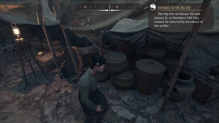 Gdy zejdziecie po schodach, zobaczycie kolejne namioty, tym razem zapełnione wazami - Sherlock Holmes Chapter One: Pozłacana klatka, wykopaliska - solucja - Sherlock Holmes Chapter One - poradnik do gry