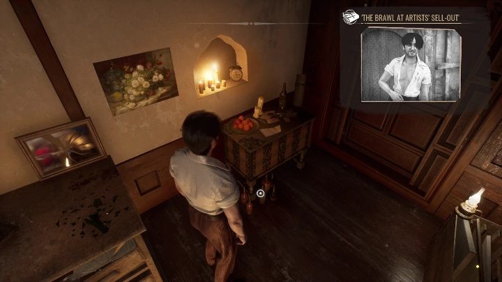 Kolekcja alkoholi znajduje się zaraz przy drzwiach do pokoju, pod drewnianą szafką - Sherlock Holmes Chapter One: Muza z zagranicy, Apartament malarza - solucja - Sherlock Holmes Chapter One - poradnik do gry