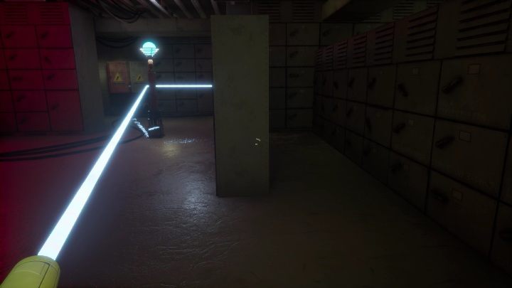 Idźcie grzecznie przez pomieszczenie, zahaczajcie ramię tak, aby objęło dwa słupy przekazujące energię - Poppy Playtime: Niebieska dłoń - solucja, opis przejścia - Poppy Playtime - poradnik do gry