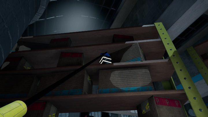 Ostatni (żółty) bezpiecznik znaleźliśmy na regale, zaraz przy ścianie po lewo od wejścia - Poppy Playtime: Czerwona dłoń - solucja, opis przejścia - Poppy Playtime - poradnik do gry