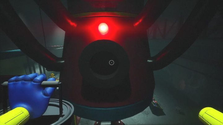 Przed wciśnięciem 3 przycisku udajcie się na wyższe piętro - Poppy Playtime: Zielona dłoń - solucja, opis przejścia - Poppy Playtime - poradnik do gry