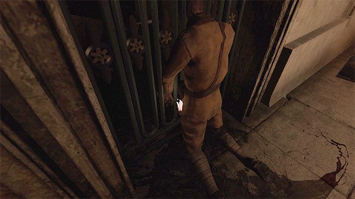 Teraz rozejrzyjcie się za drugimi zwłokami z powyższego obrazka, które oparte są o kraty - Amnesia Rebirth: The Arsenal - solucja, sekrety - Amnesia Rebirth - poradnik do gry