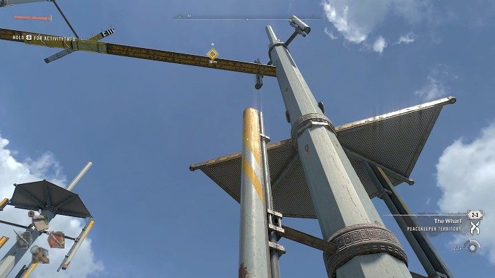 Podejdźcie do miejsca widocznego na powyższym obrazku i poczekajcie, aż pionowy słupek po prawej stronie zrówna się mniej więcej z krawędzią platformy, a następnie wskoczcie na niego i wdrapcie się na podest - Dying Light 2: Imperium - solucja, opis przejścia - Dying Light 2 - poradnik do gry