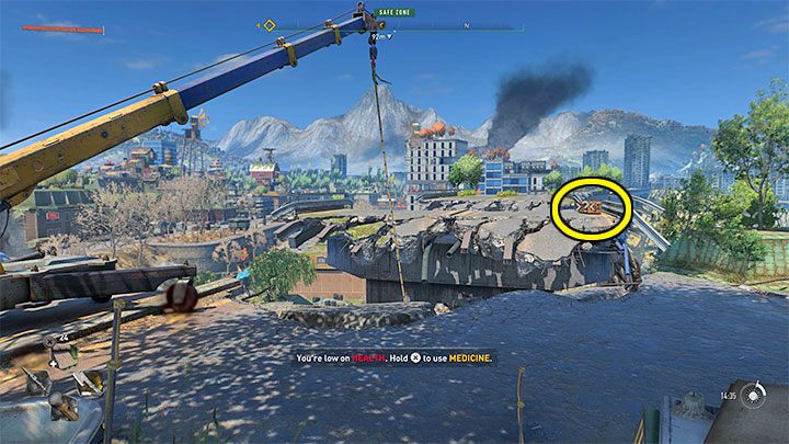 Poszukiwany zrzut znajduje się na sąsiednim fragmencie wiaduktu (powyższy obrazek) i żeby do niego doskoczyć musicie złapać się nowej liny - Dying Light 2: Sprzęt wojskowy - jak łatwo zdobywać? - Dying Light 2 - poradnik do gry