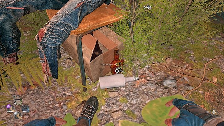 Musicie podnieść butelkę z trunkiem, która jest obok krzesła ze szkieletem - pokazaliśmy ją na obrazku - Dying Light 2: Witamy na pokładzie - solucja, opis przejścia - Dying Light 2 - poradnik do gry