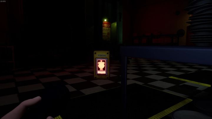 Następnie podejdźcie do stołu naprzeciwko i wciśnijcie znajdujący się obok niego przycisk - FNAF SB: Dumpster Diving - solucja, opis przejścia - FNAF Security Breach - poradnik do gry