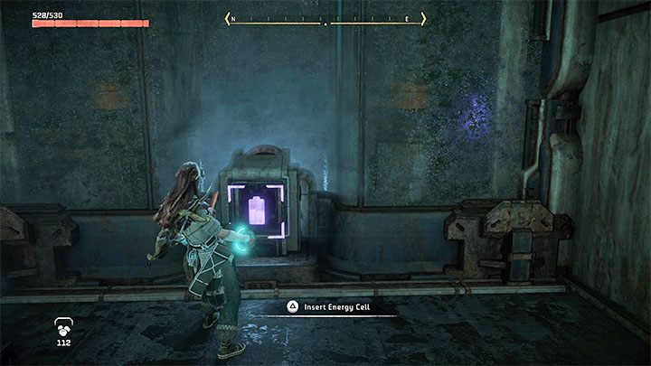 Z baterią przejdźcie przez dziurę, która powstała po wysadzeniu kwiatów - Horizon Forbidden West: Nasiona przeszłości (Seeds of the Past) - solucja, opis przejścia - Horizon Forbidden West - poradnik do gry