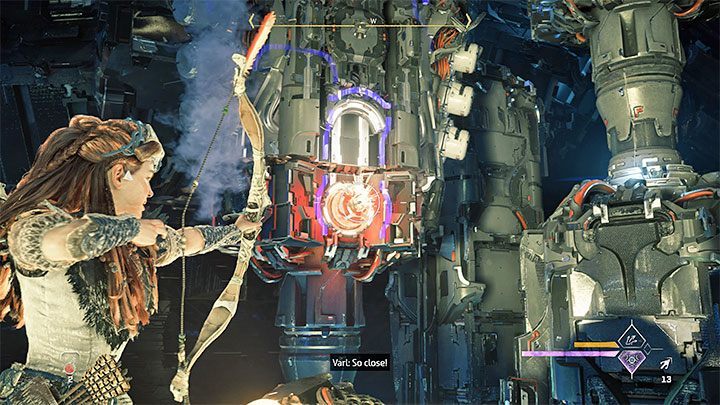 Ustawienie się na płycie spowolni duże koła zębate i pozwoli to Wam trafiać w odsłonięte elementy z wykorzystaniem dowolnego łuku - Horizon Forbidden West: Umierająca kraina (The Dying Lands) - solucja, opis przejścia - Horizon Forbidden West - poradnik do gry