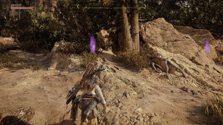 Przeskanujcie otoczenie i zbadajcie podświetlone ślady przy gałęziach i za skałą - Horizon Forbidden West: Cień przeszłości (Shadow from the Past) - solucja, opis przejścia - Horizon Forbidden West - poradnik do gry