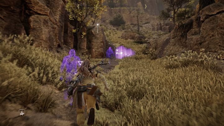 Uruchomcie fokusa, zaznaczcie ślady i podążajcie za nimi w górę, aż odnajdziecie wejście do jaskini na szczycie skały - Horizon Forbidden West: Cień przeszłości (Shadow from the Past) - solucja, opis przejścia - Horizon Forbidden West - poradnik do gry