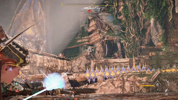 Korzystajcie z najlepszych posiadanych broni dystansowych i w miarę możliwości starajcie się zawsze celować w nakrycie głowy Regalli po to żeby je stopniowo uszkadzać - Horizon Forbidden West: Regalla - jak pokoać bossa z zadania Skrzydła Dziesiątki - Horizon Forbidden West - poradnik do gry