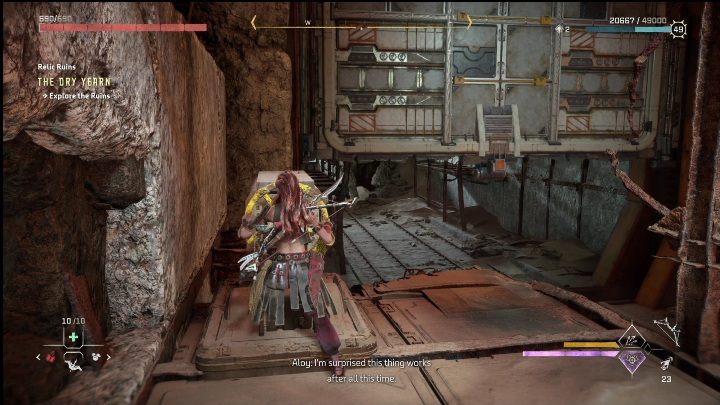 Na wyższej platformie zobaczycie pokrętło, które unosi bramę w tunelu - Horizon Forbidden West: Czasy Stanfortu - jak zdobyć? - Horizon Forbidden West - poradnik do gry