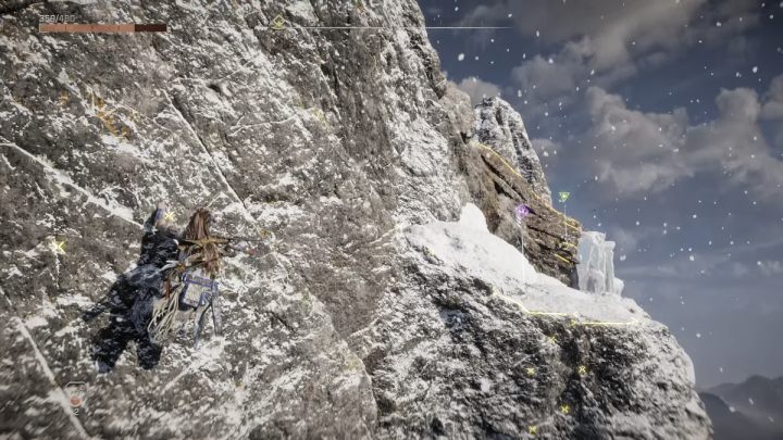 Przyciągnijcie się do kolejnego uchwytu i przesuwajcie się po skale w prawo - Horizon Forbidden West: Siła sygnału (Signal Spike) - solucja, opis przejścia - Horizon Forbidden West - poradnik do gry