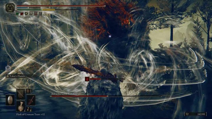 Gdy Ralva spadnie do połowy zdrowia, ryknie on (odsuńcie się lub zablokujcie ryk), rozpoczynając fazę drugą - Shadow of the Erdtree: Jak pokonać bossa Ralwa, wielki niedźwiedź rudy (Ralva the Great Red Bear)? - Elden Ring - poradnik do gry